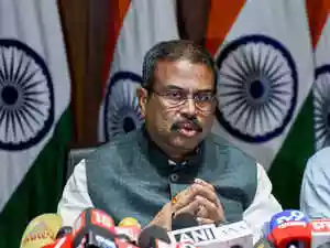 The Congress party has strongly criticized the government regarding the CBSE's On-Screen Marking system. They allege that the Education Minister ignored advice
