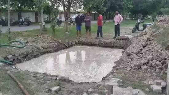 HomeNext<h4>Contractor held after 6-year-old drowns in pit in Greater Noida; 2 officials removed</h4><h4>The Greater Noida Authority said in