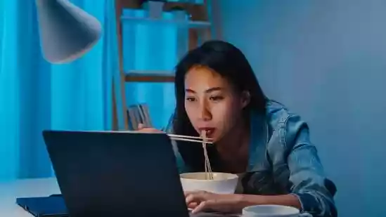 <h4>Craving instant noodles at midnight? Cardiologist warns 4 ways it can harm your health, shares 5 healthier alternatives</h4><h4>Limit