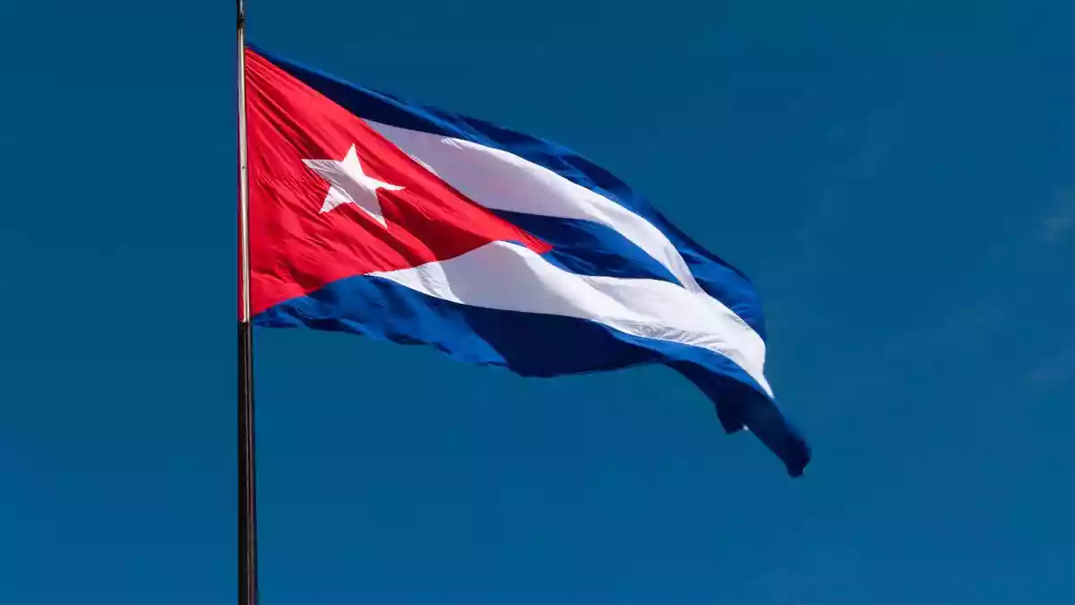 Cuba's coast guard shot dead four people and injured six others travelling in a U.S.-registered speedboat in an exchange of fire off the Cuban shore on