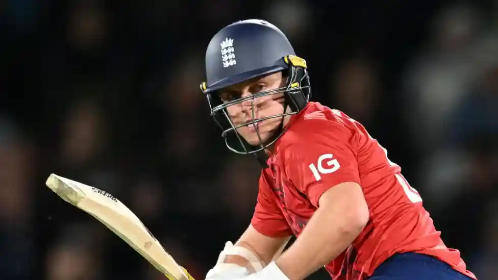 Curran shines before rain ruins T20 opener
