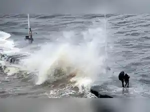 Cyclone Montha intensifies