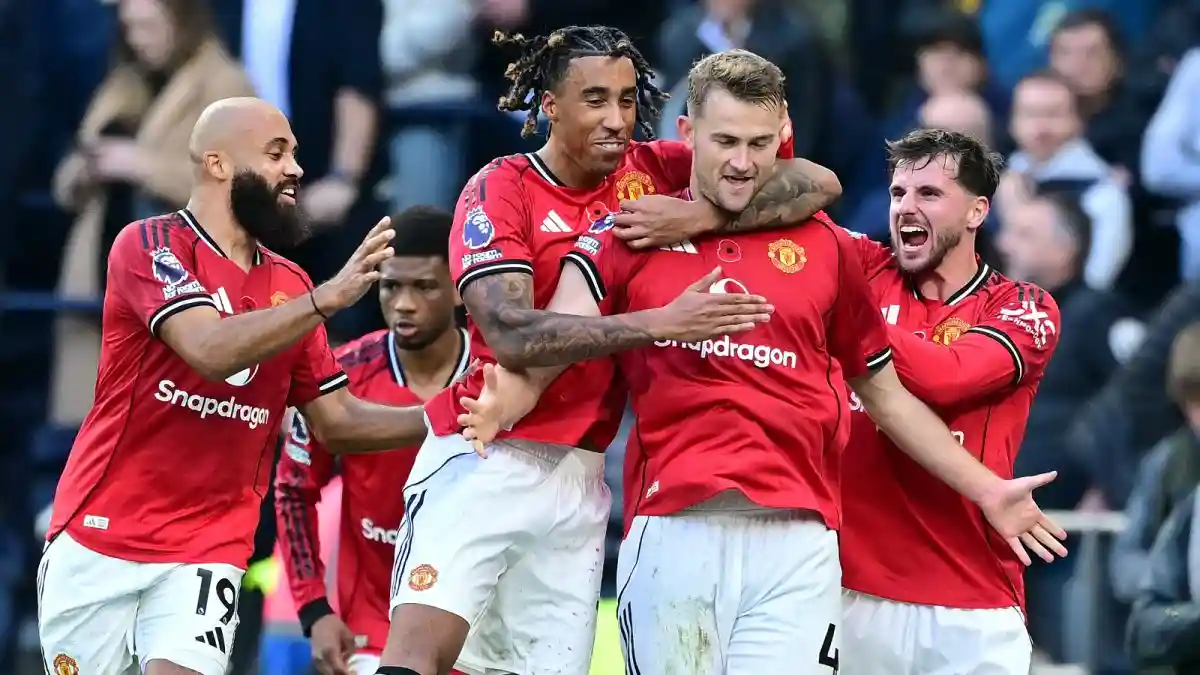 Manchester United salvaged a dramatic 2-2 draw against Tottenham Hotspur on Saturday, thanks to a 96th-minute equaliser from Matthijs de Ligt