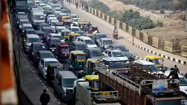 Delhi traffic advisory: Heavy VIP movement is expected through the day, and commuters should brace for congestion, especially in the afternoon and evening