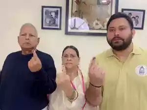 A Delhi court has postponed its decision on corruption charges against Lalu Prasad Yadav and others. The case involves allegations of jobs being given in