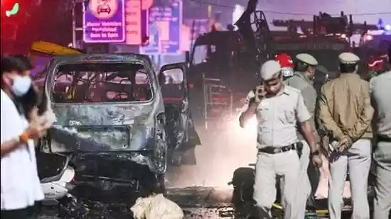 <b>New Delhi:</b> The Delhi high court on Wednesday refused to entertain a petition seeking the appointment of a committee to monitor the Red Fort