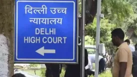 The Delhi High Court on Wednesday asked the Delhi Government to respond to a plea challenging the new rule that fixes the minimum age for admission to Class 1