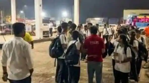 Desperate villagers on Mumbai-Ahmedabad highway ask PM Modi for suicide nod