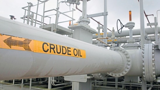 Despite fears of rising prices due to tensions, oil prices fell after recent Iranian missile strikes, demonstrating a shift in market dynamics. The conventional wisdom used to be that war in the Middle East would send oil prices soaring. Not anymore. On today’s Big Take podcast, Bloomberg Opinion’s Javier Blas and host Sarah Holder talk about the emergence of the US as the world’s largest oil producer and how that new power dynamic is playing out in the war in Iran. 