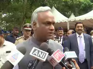 Karnataka Home Minister Priyank Kharge stated Dharmendra Pradhan's resignation was forced. He argued the resignation did not resolve the core issues