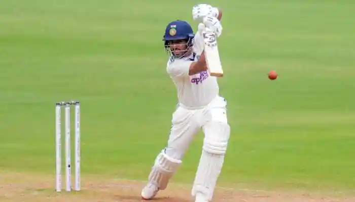 Dhruv Jurel has been travelling with the squad for the last couple of series, but remained on the bench due to the team's combination. While bidding his time on the sidelines, the 24-year-old took insights from Joe Root during their time together in IPL outfit Rajasthan Royals and India's tour of England earlier this year.