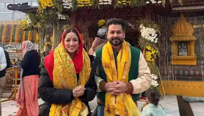 Dhurandhar Director Aditya Dhar-Yami Gautam Pray At Maa Baglamukhi Temple
