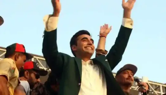 The viral clip, which is allegedly from a recent event, shows Bhutto sitting as the Dhurandhar title track plays in the background