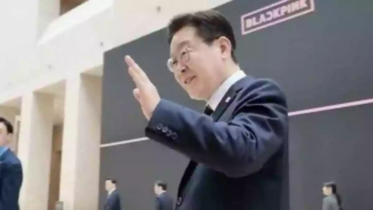 Did South Korea’s President Attend BLACKPINK’s Pre-Listening Event