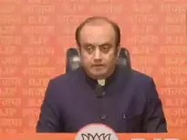 The BJP has accused Congress leader Digvijay Singh of openly disagreeing with Rahul Gandhi. Singh praised the organizational power of the RSS and BJP