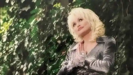 Dolly Parton's sister, Freida Parton, has shared a Facebook post asking for prayers for the singer's health. In the share, she updated fans about the singer's health. The post came just days after Dolly Parton postponed her 2025 Las Vegas residency due to health reasons.Dolly Parton's sister, Freida Parton, has shared a Facebook post asking for prayers for the singer's health. In the share, she updated fans about the singer's health. The post came just days after Dolly Parton postponed her 2025 Las Vegas residency due to health reasons.“Last night, I was up all night praying for my sister, Dolly. Many of you know she hasn't been feeling her best lately. I truly believe in the power of prayer, and I have been lead to ask all of the world that loves her to be prayer warriors and pray with me,” Freida Parton wrote.“She's strong, she's loved, and with all the prayers being lifted for her, I know in my heart she's going to be just fine. Godspeed, my sissy Dolly. We all love you!” she added. She concluded the post with a picture of the celebrity singer.