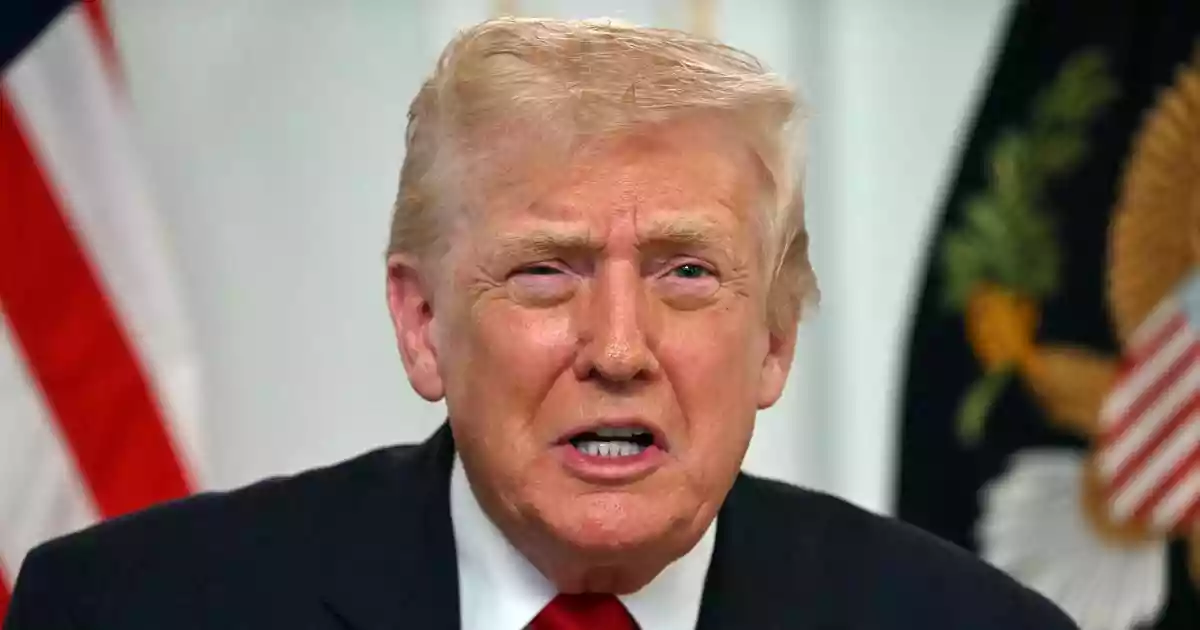 Donald Trump urges Iranians to keep protesting