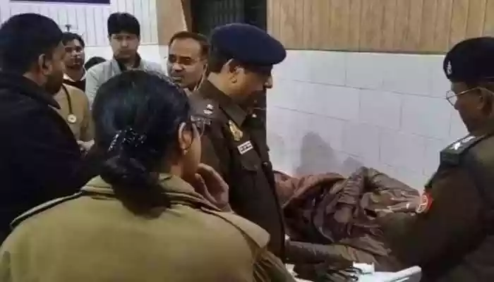 A major road accident occurred on the Agra Highway in the Jaswantnagar area of Etawah district when a double-decker bus carrying pilgrims overturned after the