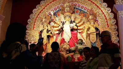 Durga Puja in Kolkata is a feast for all senses, the vibrant decorations, rhythmic dhaks, bustling pandals, and of course, the city's unmatched culinary offerings. This year, Kolkata's top eateries are going all out with specially curated festive menus, blending tradition with innovation. From iconic Bengali sweets to global-inspired bites, street food favourites, indulgent beverages, and gourmet creations, there's something to delight every palate. Whether it's a quick stop between pandal visits, a celebratory feast with family, or an indulgent evening with friends, these culinary experiences capture the spirit of Puja, turning every meal into a celebration of culture, taste, and togetherness.