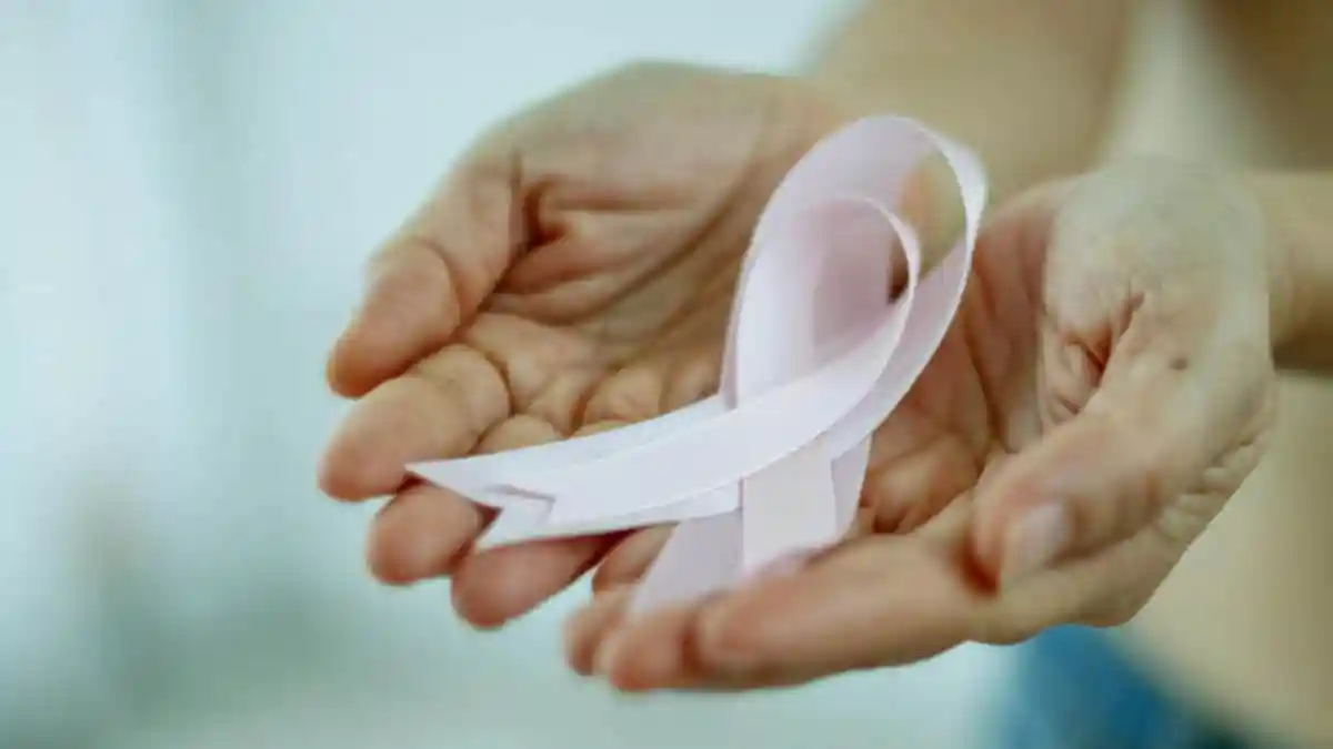 Early detection remains the cornerstone of effective breast cancer treatment and India is witnessing a quiet revolution in how screening is done. With new advancements in imaging, genetic testing, and artificial intelligence (AI), breast cancer diagnosis is becoming faster, more accurate, and less invasive than ever before.Early detection remains the cornerstone of effective breast cancer treatment and India is witnessing a quiet revolution in how screening is done. With new advancements in imaging, genetic testing, and artificial intelligence (AI), breast cancer diagnosis is becoming faster, more accurate, and less invasive than ever before.Experts say that this evolution in screening is not only improving early detection but also making the experience more comfortable and accessible for women across different age groups.<strong>The Rise of Advanced Breast Cancer Screening in India</strong>“In India, there are several new advanced screening tests available for early detection of breast cancer-related symptoms,