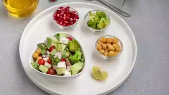 Easy Tofu Green Salad Recipe with Fresh Ingredients for Weight Loss Meals