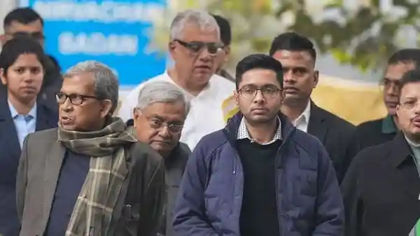 <strong>SIR in Bengal:</strong> The Election Commission (EC) has sought a report from the West Bengal chief secretary within 72 hours on action