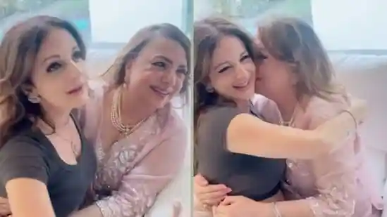 Emotional Sussanne Khan mourns the loss of her mother
