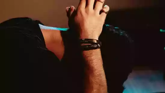 A Reddit post about a manager's response to an employee working through a high fever has struck a chord online, highlighting what many say is the growing lack