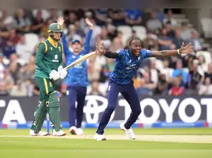 England secured a historic 342-run victory against South Africa in the final ODI at Southampton, marking the largest winning margin in ODI history. Joe Root and Jacob Bethell, who scored a century, propelled England to 414-5, while Jofra Archer's devastating spell of 4-18 helped dismiss South Africa for a mere 72. Despite the loss, South Africa won the series 2-1.