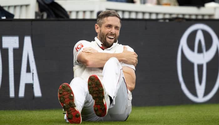 England suffered a huge blow on Day 1 of the fifth Test at The Oval as all-rounder Chris Woakes was ruled out of the remaining 4 days to bowl again in the match after sustaining a suspected dislocated left shoulder during a fielding effort. The incident occurred late in the final session when Woakes dived near the boundary rope while attempting to stop a Karun Nair cut shot. He landed awkwardly on his left shoulder and was immediately seen clutching it in pain. The physio quickly attended to him before escorting him off the field with his arm supported in his jumper, used as a temporary sling.