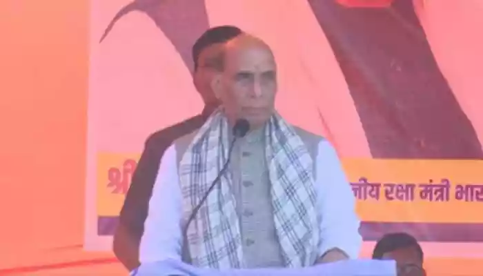 Defence Minister Rajnath Singh said that the era of “katta” (locally-made pistols) and “laltane” (lanterns) is over in Bihar