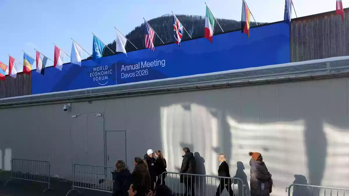 European leaders take the stage on Tuesday (January 20, 2026) ahead of Donald Trump at the gathering of global elites in Davos, as the US president dangles