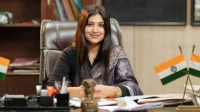 Every year in India, lakhs of candidates register for the UPSC Civil Services Examination, but only a few manage to clear it. Many candidates abandon their efforts after a couple of failures, but some demonstrate remarkable perseverance despite recurring disappointments. Priyanka Goel, a resident of Delhi, is a shining example of such determination.