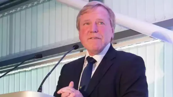 Hugh Morris, the former England and Glamorgan batter and England and Wales Cricket Board (ECB) chief executive, has died at the age of 62