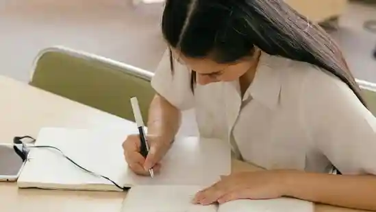 <h4>Ex-Google intern meets IIT Kharagpur grad who solves JEE questions ‘for fun’: ‘Different league altogether’</h4><h4>The X