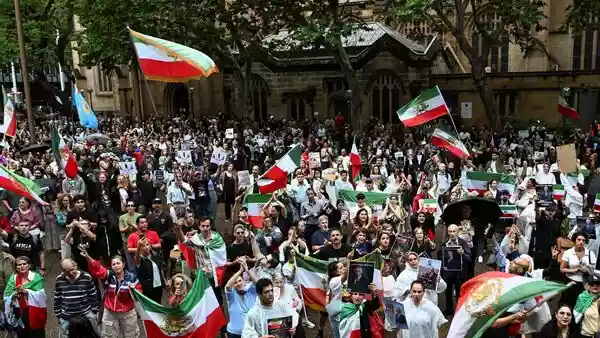 Eyewitnesses recount acts of violence