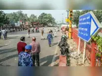 Delhi Police Special Cell has detained a Faridabad car dealer. Amit, owner of Royal Car Plaza, is being questioned. He allegedly helped sell the car used in