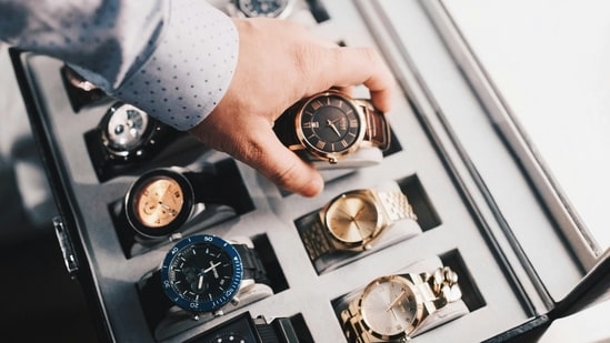 Fastrack has always been synonymous with youth, style, and functionality. From chic analogue watches to powerful smartwatches, Fastrack blends fashion with technology seamlessly. And now, with these limited-time price drops, you can grab the best of Fastrack at even better value. If you're into cutting-edge AMOLED smartwatches or classic bold analogue pieces, this list has something for everyone.