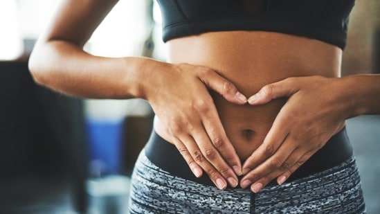 Fibre is essential for gut health. Dr Saurabh Sethi shares 6 things people should know about fibre and how it supports our gut health. Dr Saurabh Sethi, a California-based gastroenterologist trained at AIIMS, Harvard, and Stanford Universities, often shares health and nutritional tips on Instagram that people who suffer from gut or liver issues or those who want to strengthen their gut microbiome should follow.