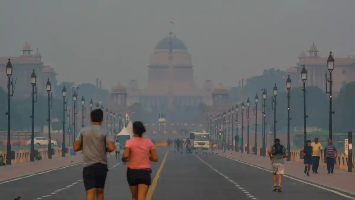 Recent weeks have witnessed a dangerous spike in pollution in the national capital with air quality falling to “severe