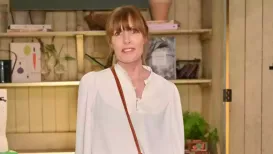 Skye Gyngell, the first Australian female chef to win a coveted Michelin star, has died aged 62. Gyngell rose to fame in the UK after her garden centre cafe in