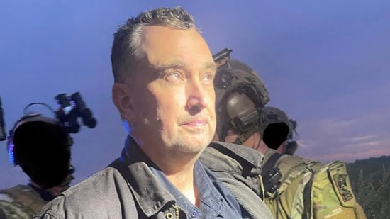 First photo of Minnesota shooting suspect Vance Luther Boelter in police custody has emerged following his arrested in Green Isle, Sibley County. First photo of Minnesota shooting suspect Vance Luther Boelter in police custody has emerged following his arrest in Green Isle, Sibley County.