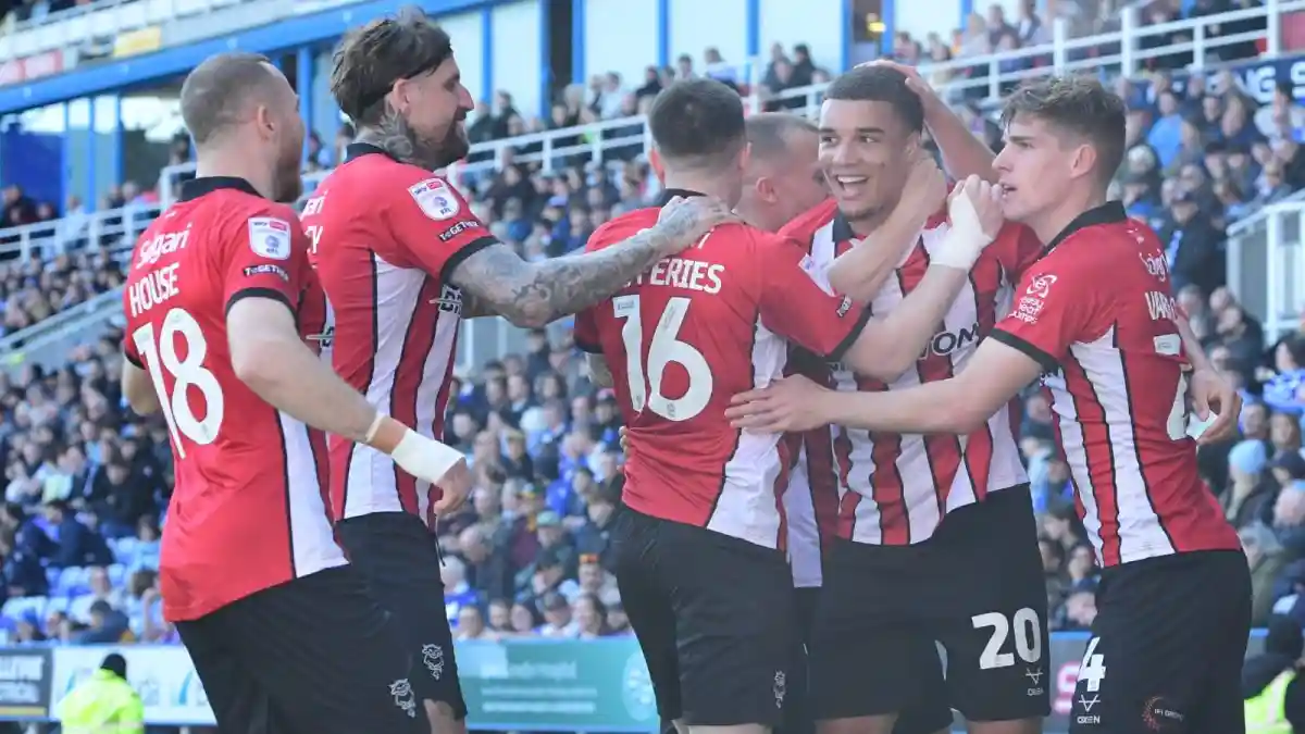 Lincoln City have completed a remarkable rise, securing promotion to the EFL Championship with a dramatic 2-1 win over Reading FC