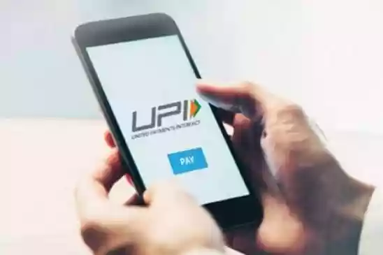 Flipkart has partnered with Axis Bank and PayU to introduce biometric authentication for card payments, marking a significant shift away from OTP-based