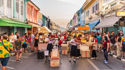 For Gen Z, choosing a city is more about affordability, excitement, and a welcoming atmosphere rather than merely having an address. This year, Bangkok, Thailand, ranks highest, followed by Melbourne and Cape Town in second and third place, respectively. The top 10 cities also feature Barcelona, Edinburgh, Mexico City, London, and Shanghai.