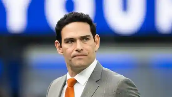 Former Jets quarterback Mark Sanchez has been arrested at a hospital on three charges while recovering from stabbing injuries. Sanchez has been accused of assaulting a 69-year-old truck driver in downtown Indianapolis. According to authorities, the NFL quarterback was “acting erratically,” reeked of alcohol and was slurring his words when he assaulted the driver, who was identified only by his initials PT.Former Jets quarterback Mark Sanchez has been arrested at a hospital on three charges while recovering from stabbing injuries. Sanchez has been accused of assaulting a 69-year-old truck driver in downtown Indianapolis.According to authorities, the NFL quarterback was “acting erratically,” reeked of alcohol and was slurring his words when he assaulted the driver, who was identified only by his initials PT.The truck driver said he stabbed Sanchez several times in self-defense after the attack, according to court documents seen by The New York Post.Disturbing photos of the truck driver lying injured in a hospital have emerged on social media. “His family says he was cut in the fight and it went through his cheek and hit his tongue,” Fox59 anchor Angela Ganote said while sharing the pics, which show the 69-year-old covered in blood and wearing a neck brace.