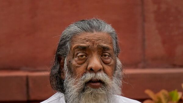Former Jharkhand chief minister Shibu Soren, 81, passed away on Monday after prolonged illness, his son CM Hemant Soren confirmed. PM Modi expressed condolences over his demise and said he was “passionate about empowering tribal communities, the poor and downtrodden”. Shiv Sena MP Sanjay Raut also paid tributes, saying his life was dedicated for the “welfare of the tribal population in the state