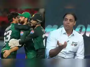 Former Pakistan pacer Shoaib Akhtar has urged his team to overcome the psychological barrier against India in the Asia Cup final, advocating a fearless approach focused on bowling them out. He emphasized targeting Abhishek Sharma early and believes Pakistan's strong bowling attack can challenge India. Akhtar also noted Pakistan's tendency to excel in finals despite prior inconsistency.