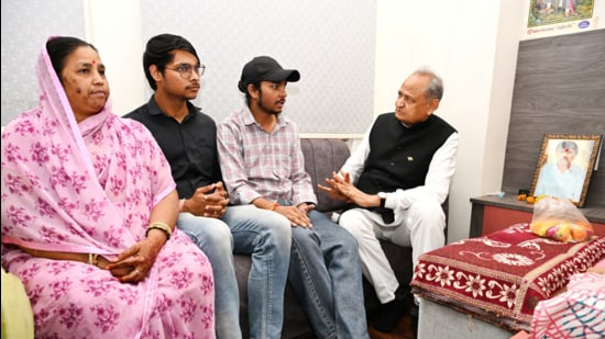 Former Rajasthan chief minister Ashok Gehlot on Sunday met the family of tailor Kanhaiya Lal Teli, whose murder in Udaipur in 2022 sparked communal tensions, and criticised the delay in justice in the case. He said the federal National Investigation Agency (NIA), which took over the case when he was the chief minister, had failed to secure punishment for the accused.