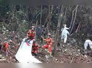 A small plane crashed on a mountain near Steamboat Springs, Colorado. Four people died at the scene. The Epic E1000 turboprop plane went down early Friday